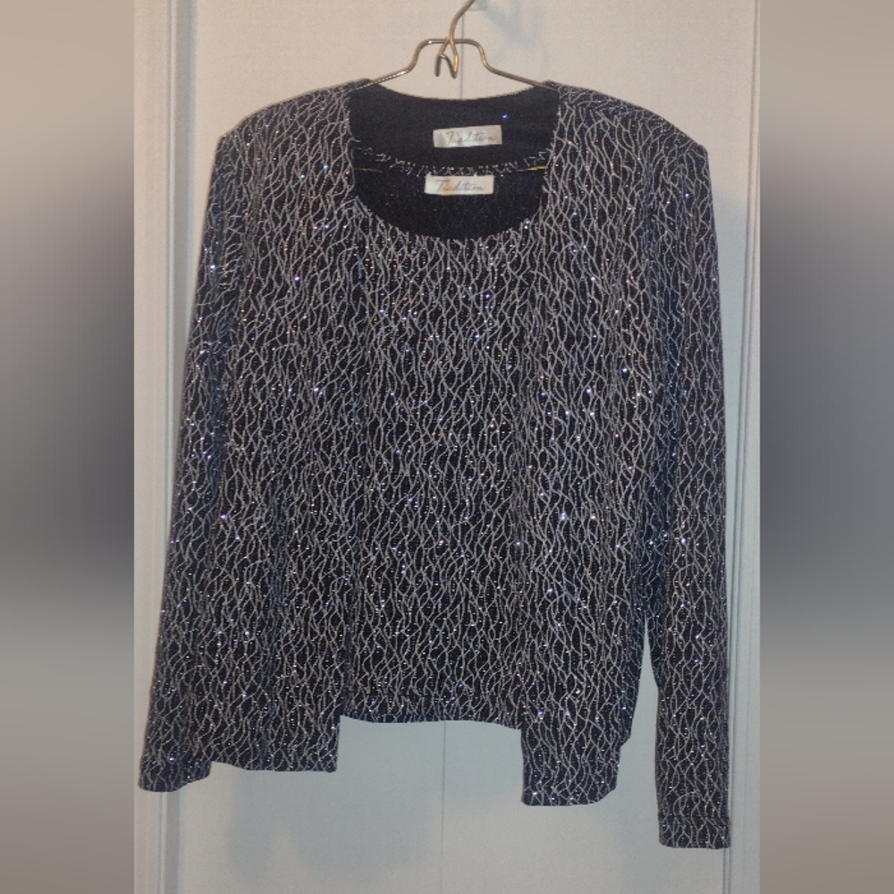Vintage Tradition evening metallic 2 PC set. size 12